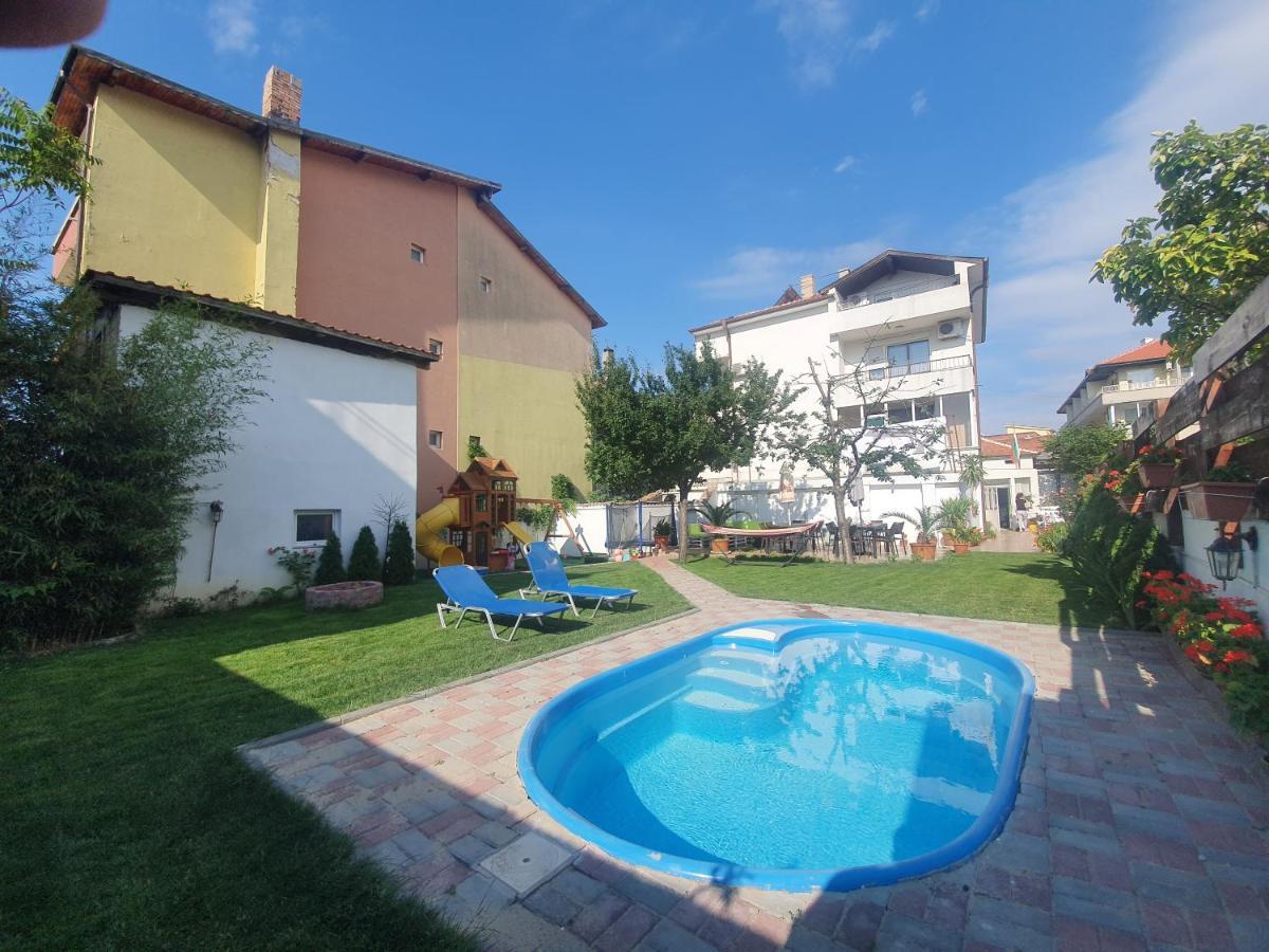 Cherry Garden Apartments Sveti Vlas Exterior photo